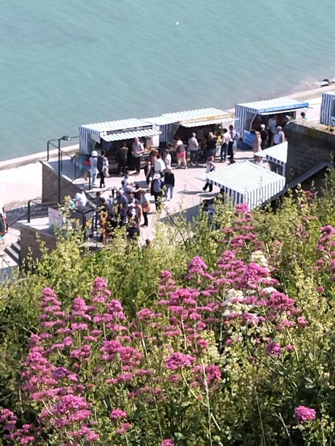 La Porte Bleue Cancale Exterior foto